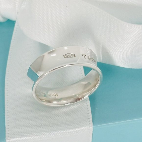 Size 7 Tiffany & Co 1837 Ring in Sterling Silver - Picture 4 of 8